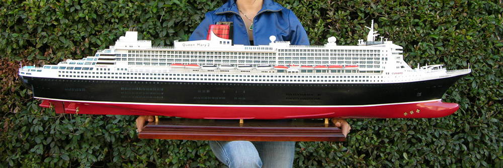 Queen Mary 2 Model