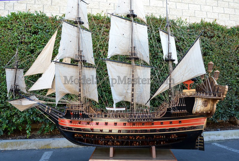 Jolly Roger pirate ship model