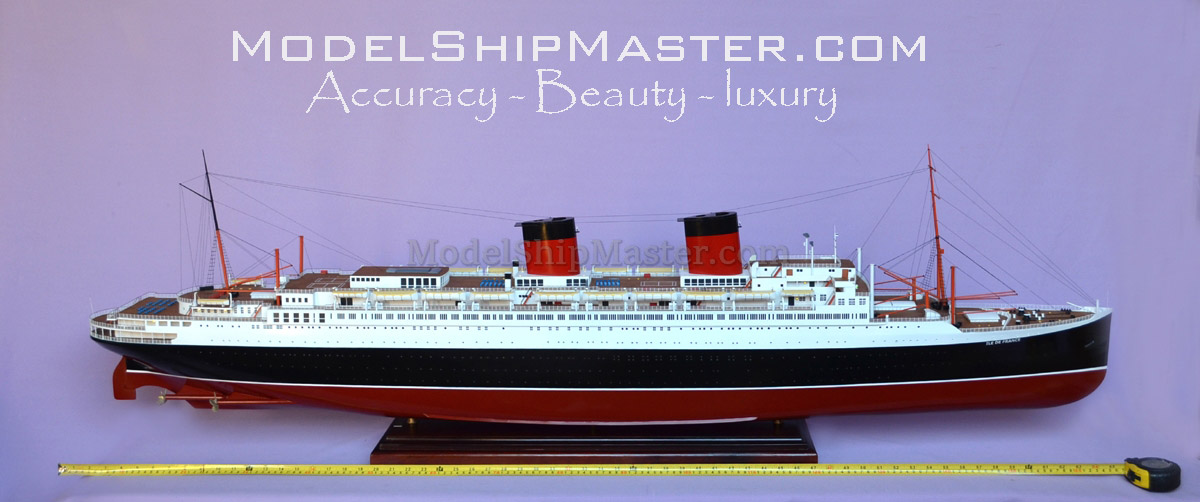 ILE DE FRANCE ship