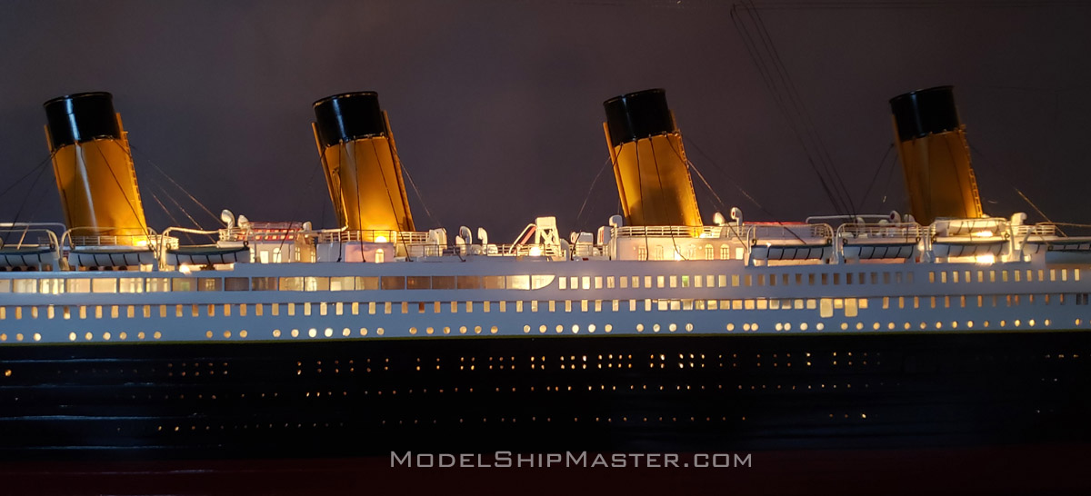 titanic model ship