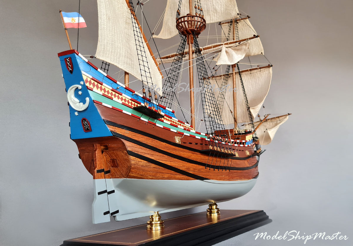 Half Moon model